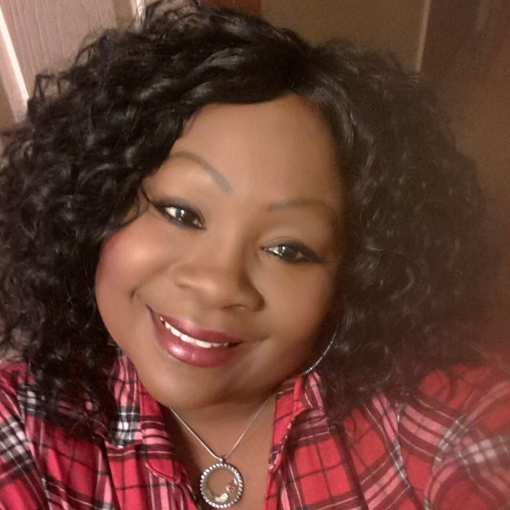 Meet your Posher, Pamela
